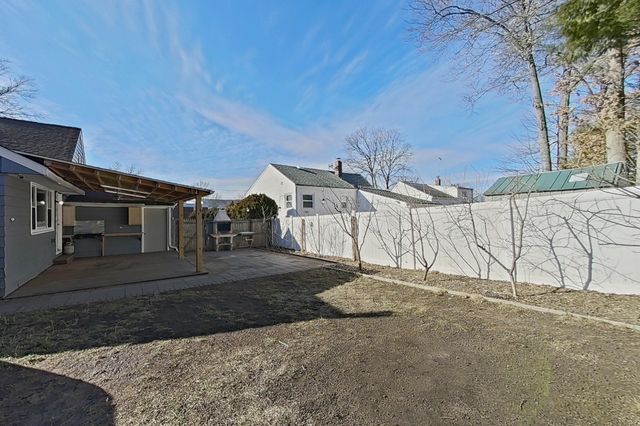 127 IOZIA TERRACE, Elmwood Park, NJ 07407