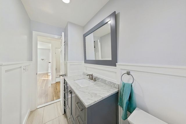 127 IOZIA TERRACE, Elmwood Park, NJ 07407