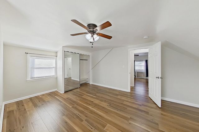 127 IOZIA TERRACE, Elmwood Park, NJ 07407