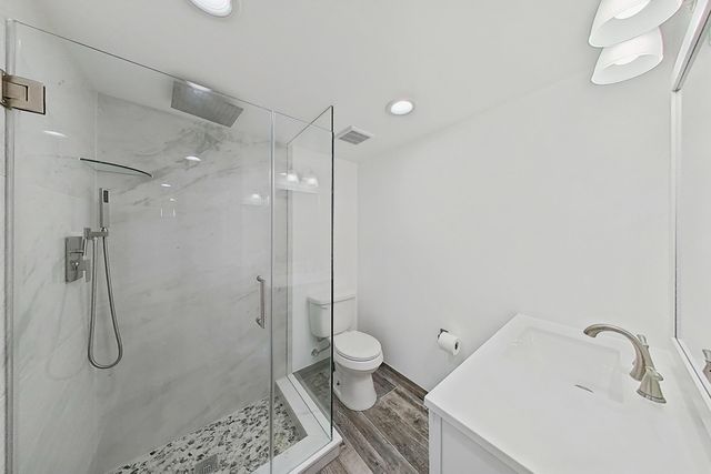 127 IOZIA TERRACE, Elmwood Park, NJ 07407