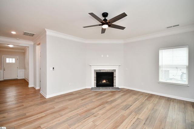 617 Columbus Circle, Simpsonville, SC 29680