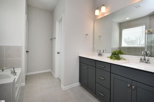 617 Columbus Circle, Simpsonville, SC 29680