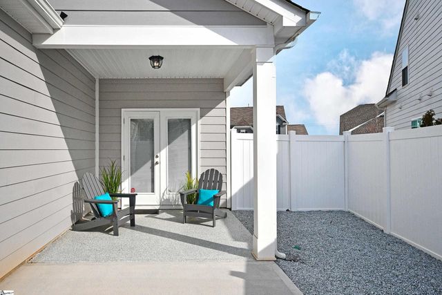 617 Columbus Circle, Simpsonville, SC 29680