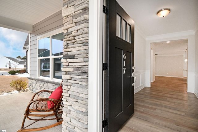 617 Columbus Circle, Simpsonville, SC 29680