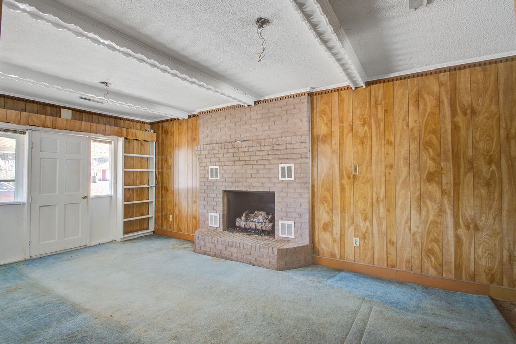 Image 16 of property listing at 114 Froman Drive, Summerville, SC 29483