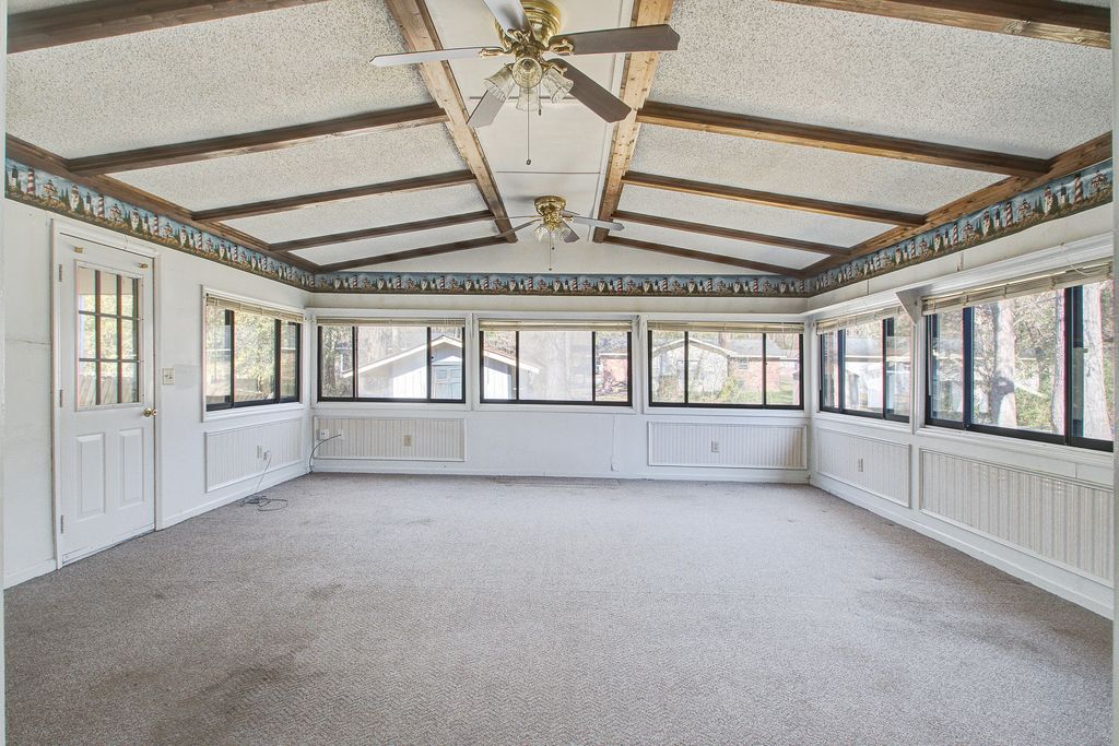 Image 21 of property listing at 114 Froman Drive, Summerville, SC 29483