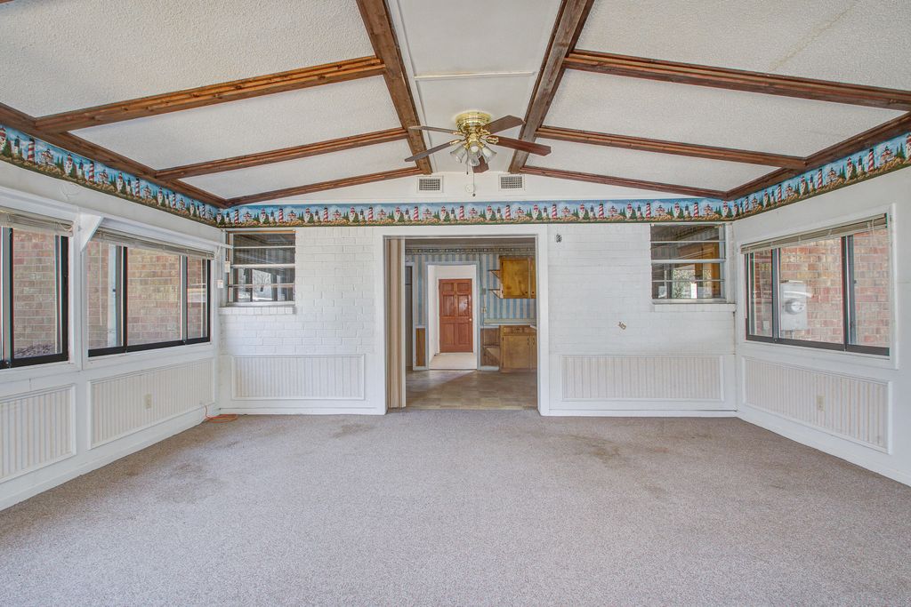 Image 23 of property listing at 114 Froman Drive, Summerville, SC 29483