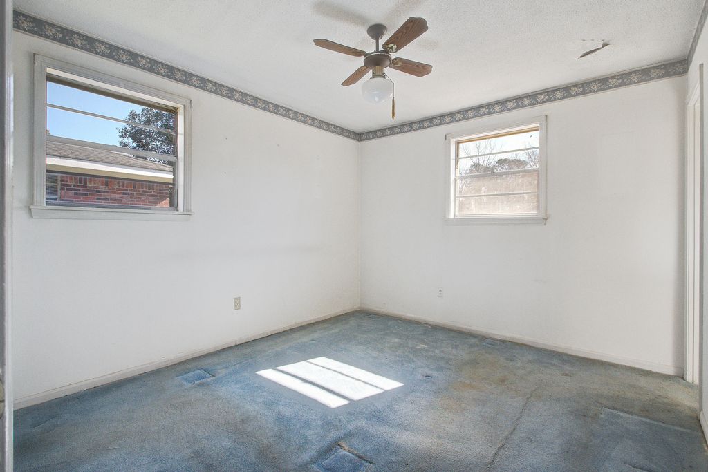 Image 31 of property listing at 114 Froman Drive, Summerville, SC 29483