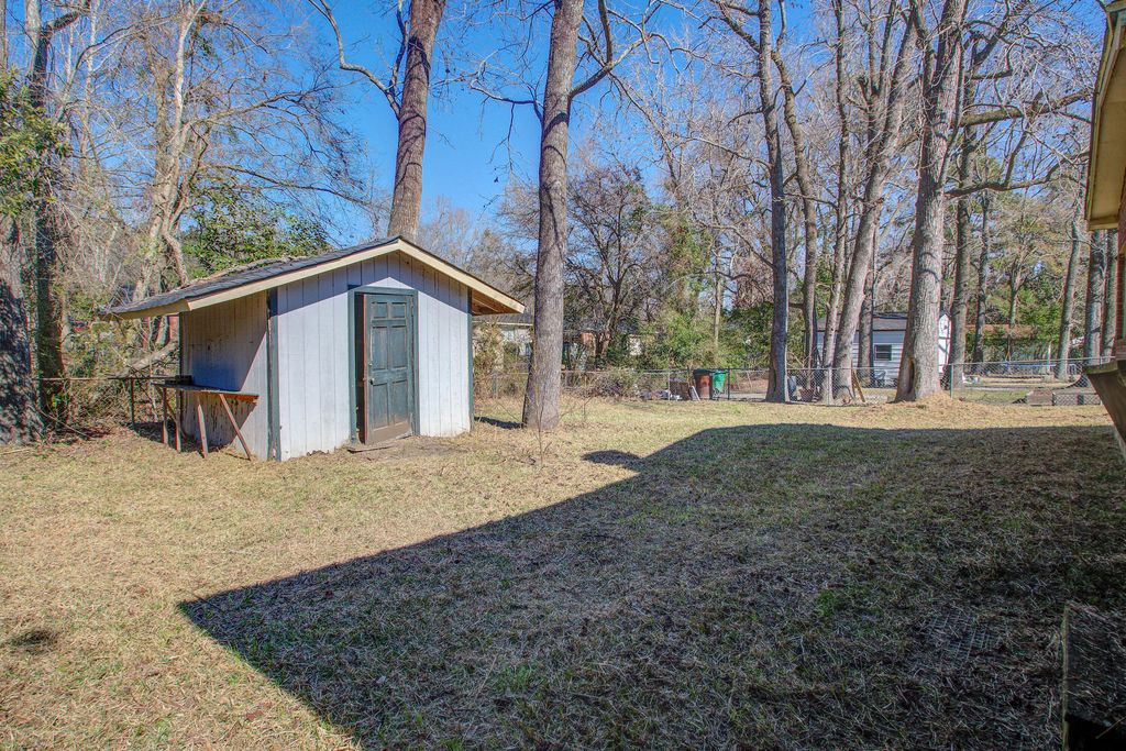Image 39 of property listing at 114 Froman Drive, Summerville, SC 29483