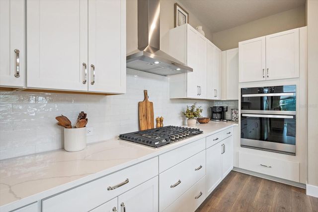 1574 RUNNING TIDE PLACE, Sarasota, FL 34240