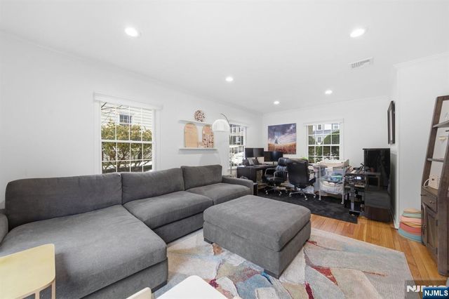 98 Windsor Road, Tenafly, NJ 07670