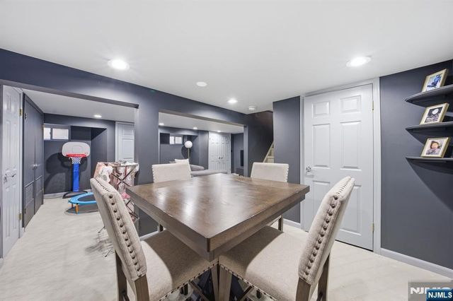 98 Windsor Road, Tenafly, NJ 07670