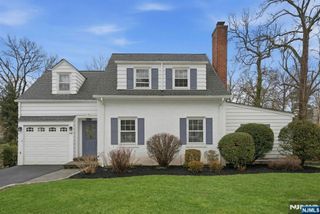 98 Windsor Road, Tenafly, NJ 07670