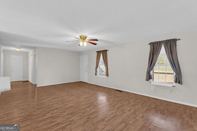 155 Glory Lane, Mount Airy, GA 30563