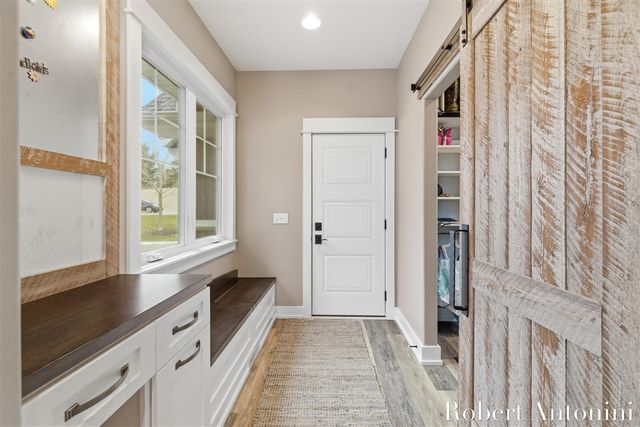 162 Lakeview Drive, Wayland, MI 49348