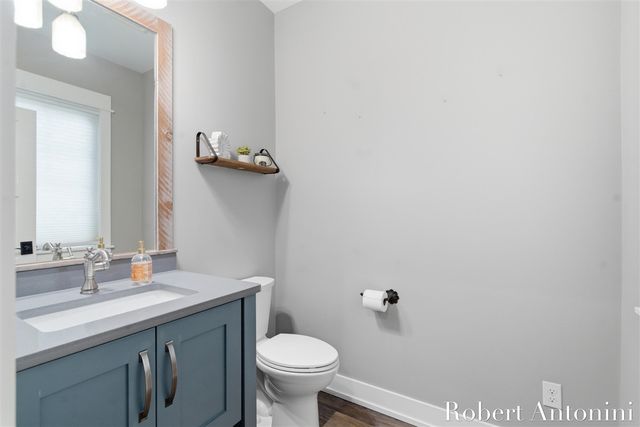 162 Lakeview Drive, Wayland, MI 49348