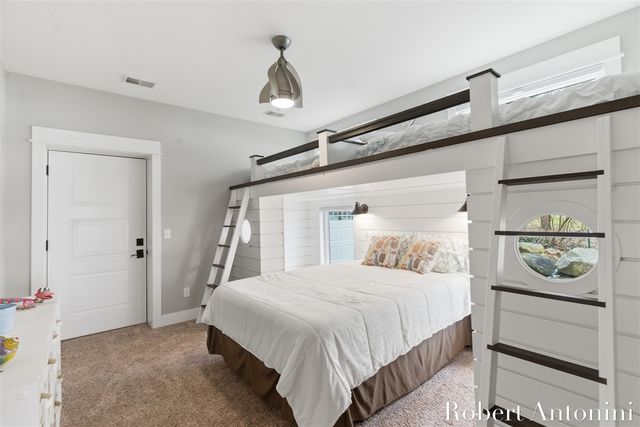 162 Lakeview Drive, Wayland, MI 49348