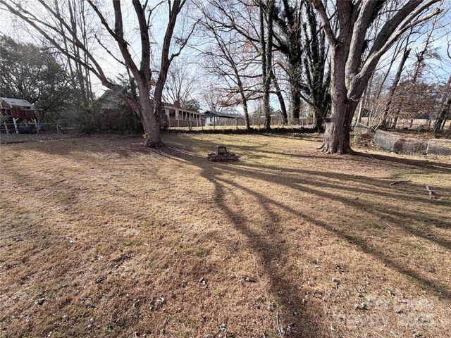 6207 Eagle Peak Drive, Charlotte, NC 28214