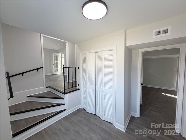 6207 Eagle Peak Drive, Charlotte, NC 28214