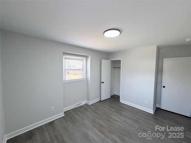 6207 Eagle Peak Drive, Charlotte, NC 28214