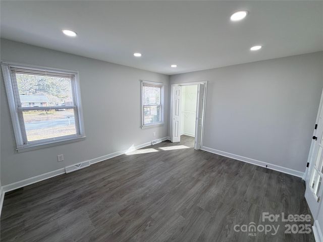 6207 Eagle Peak Drive, Charlotte, NC 28214