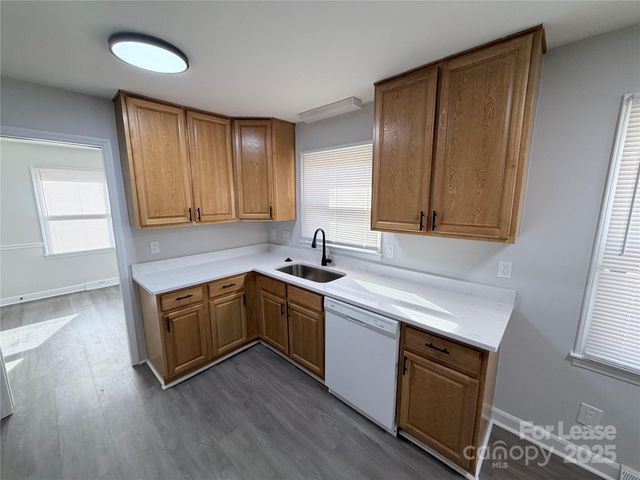 6207 Eagle Peak Drive, Charlotte, NC 28214