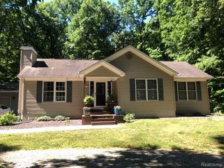 7907 Stewart Road, Raisinville Township, MI 48162