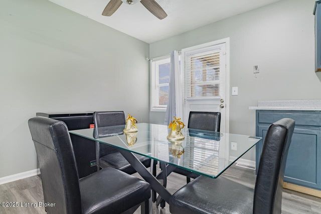 1030 Meadow Hill Rd, Louisville, KY 40219