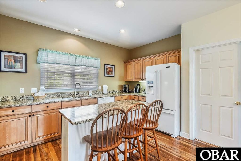 Image 4 of property listing at 122 Ships Watch Drive Lot# 11, Duck, NC 27949