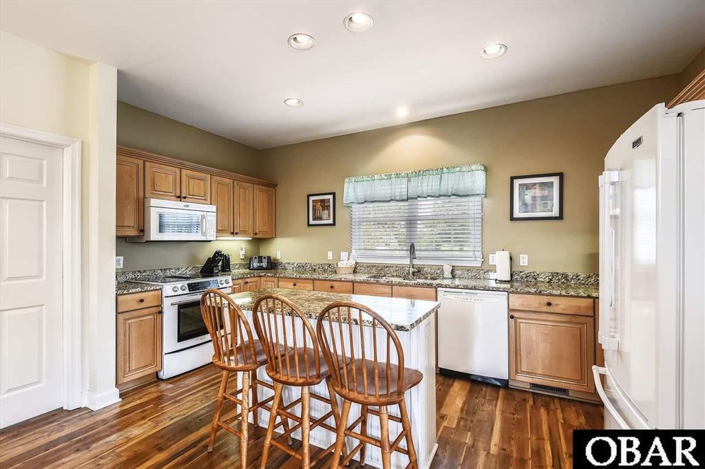 Image 5 of property listing at 122 Ships Watch Drive Lot# 11, Duck, NC 27949