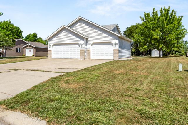 507 Nicole Lane, Dilworth, MN 56529