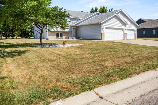 507 Nicole Lane, Dilworth, MN 56529