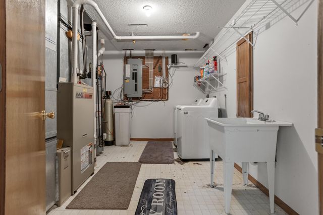 507 Nicole Lane, Dilworth, MN 56529