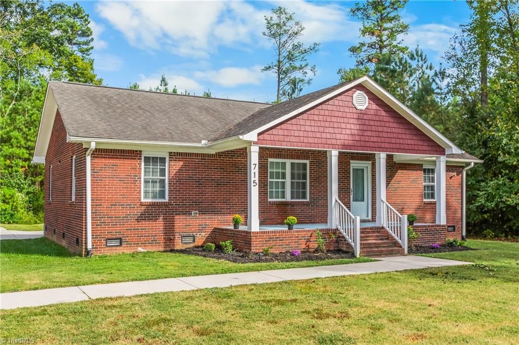 715 Archdale Drive, Lexington, NC 27292