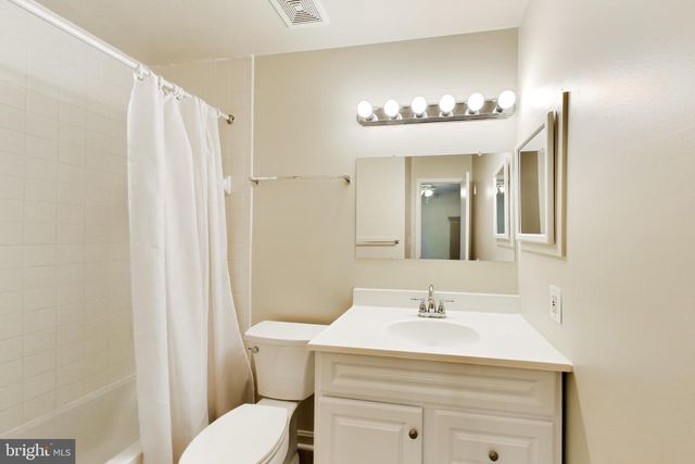 933 BREAKWATER DR, Annapolis, MD 21403