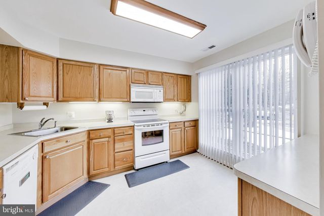 933 BREAKWATER DR, Annapolis, MD 21403