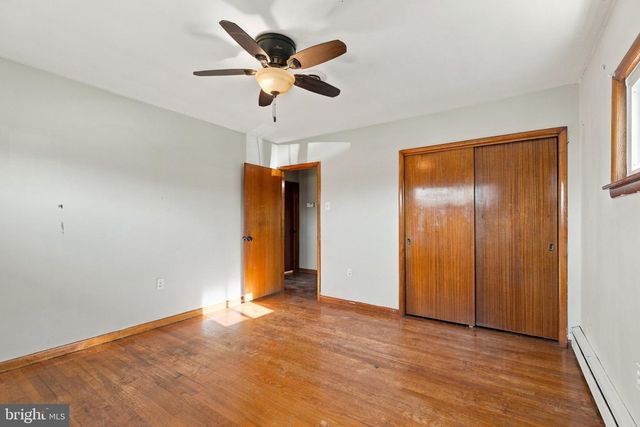 120 S POPLAR ST, Gibbstown, NJ 08027