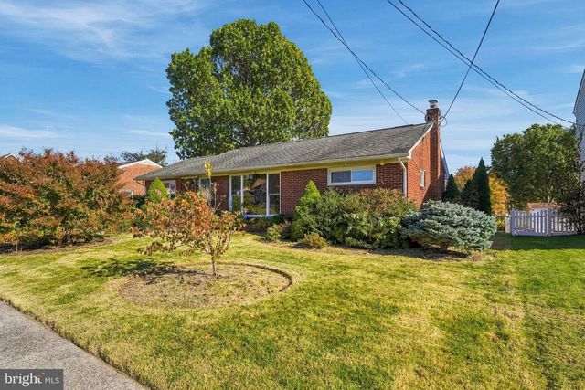 120 S POPLAR ST, Gibbstown, NJ 08027