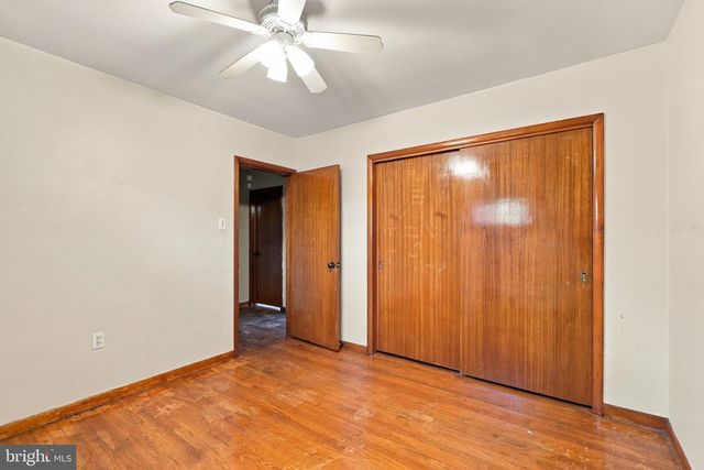 120 S POPLAR ST, Gibbstown, NJ 08027