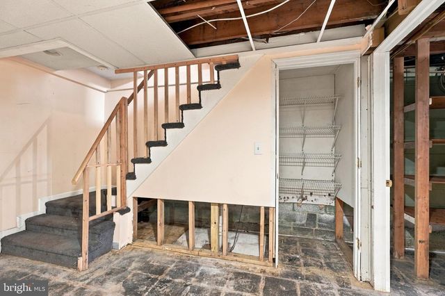 120 S POPLAR ST, Gibbstown, NJ 08027