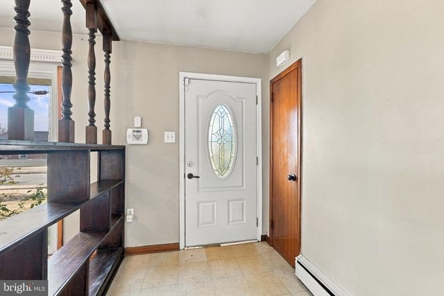 120 S POPLAR ST, Gibbstown, NJ 08027