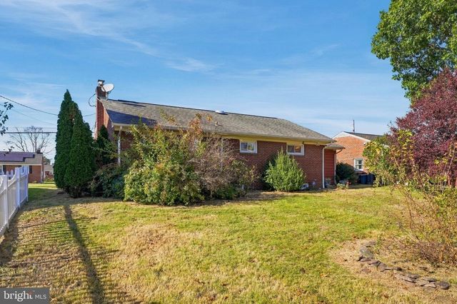 120 S POPLAR ST, Gibbstown, NJ 08027