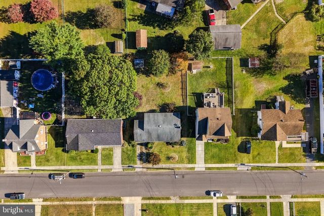 120 S POPLAR ST, Gibbstown, NJ 08027