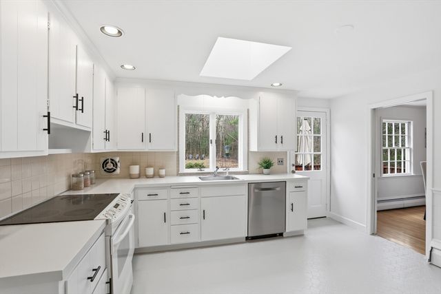 282 Autumn Lane, Carlisle, MA 01741