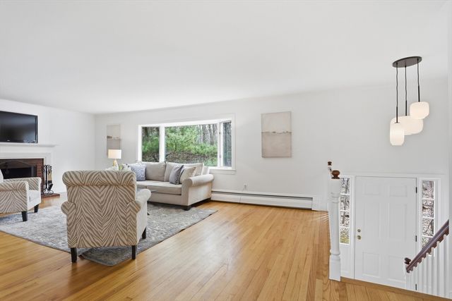 282 Autumn Lane, Carlisle, MA 01741