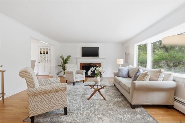 282 Autumn Lane, Carlisle, MA 01741