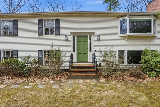 282 Autumn Lane, Carlisle, MA 01741