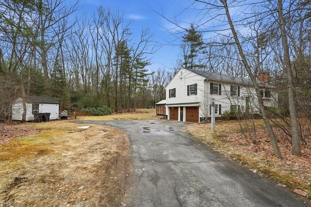 282 Autumn Lane, Carlisle, MA 01741