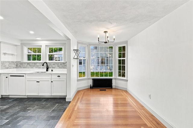 140 Myrtle Avenue, Warwick, RI 02886