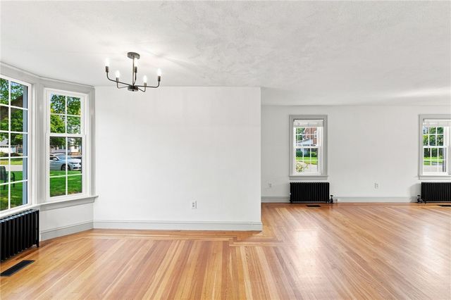 140 Myrtle Avenue, Warwick, RI 02886